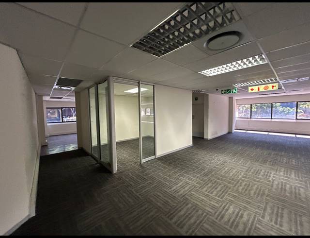 1,929M² OFFICE TO LET IN SANDTON CENTRAL